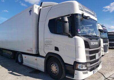 inter-axle curtain